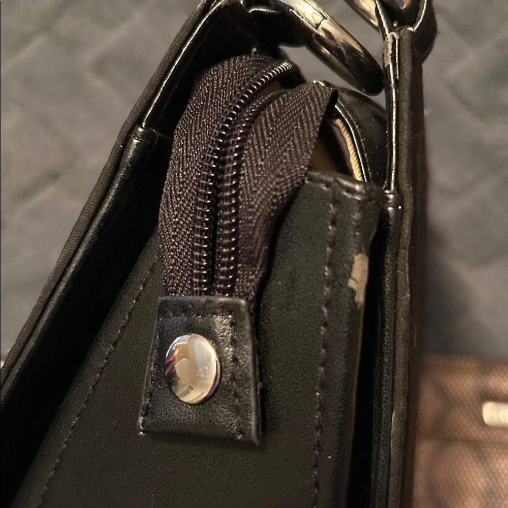 Bundle of medium Miche base bag, strap and four s… - image 7